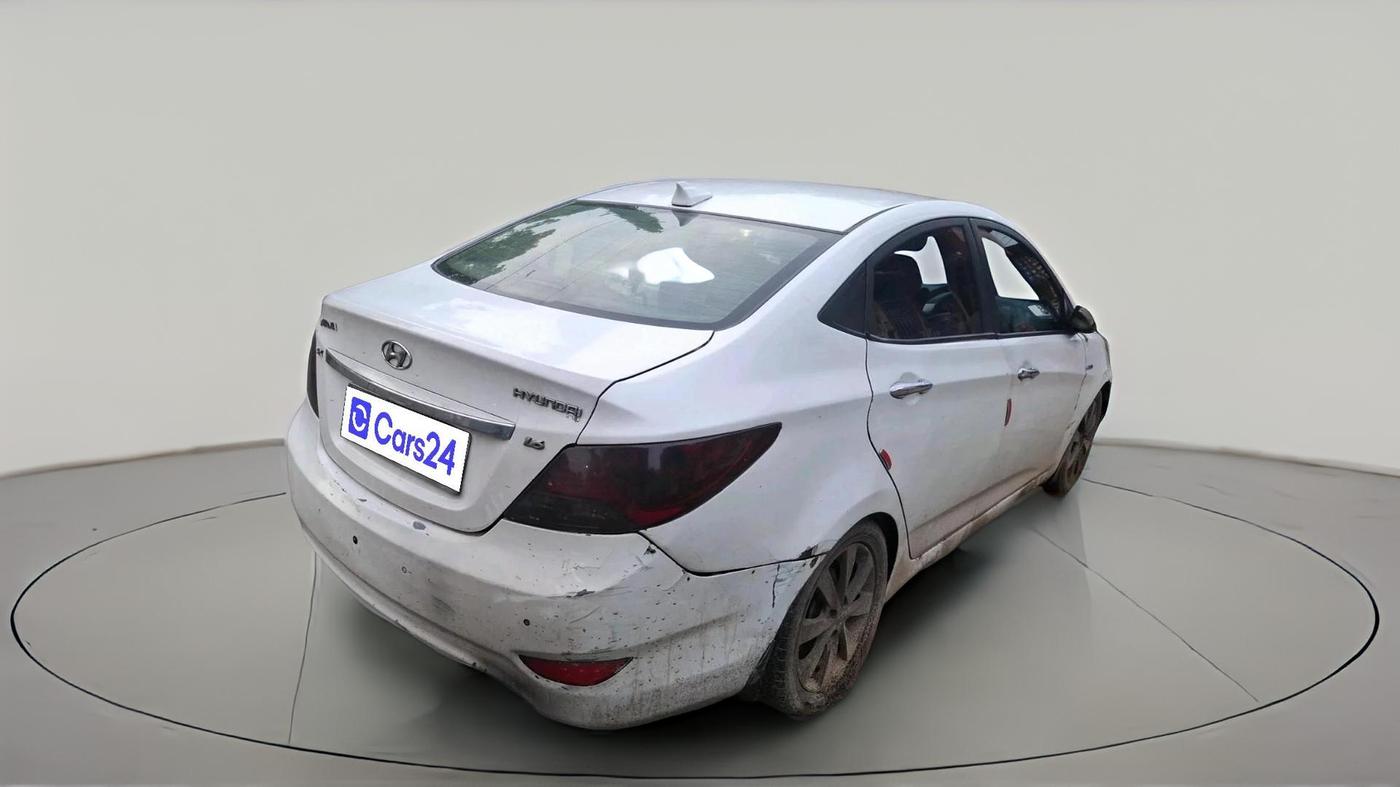 2011 Hyundai Verna FLUIDIC 1.6 CRDI SX, Diesel, Manual, 1,10,332 km, exterior