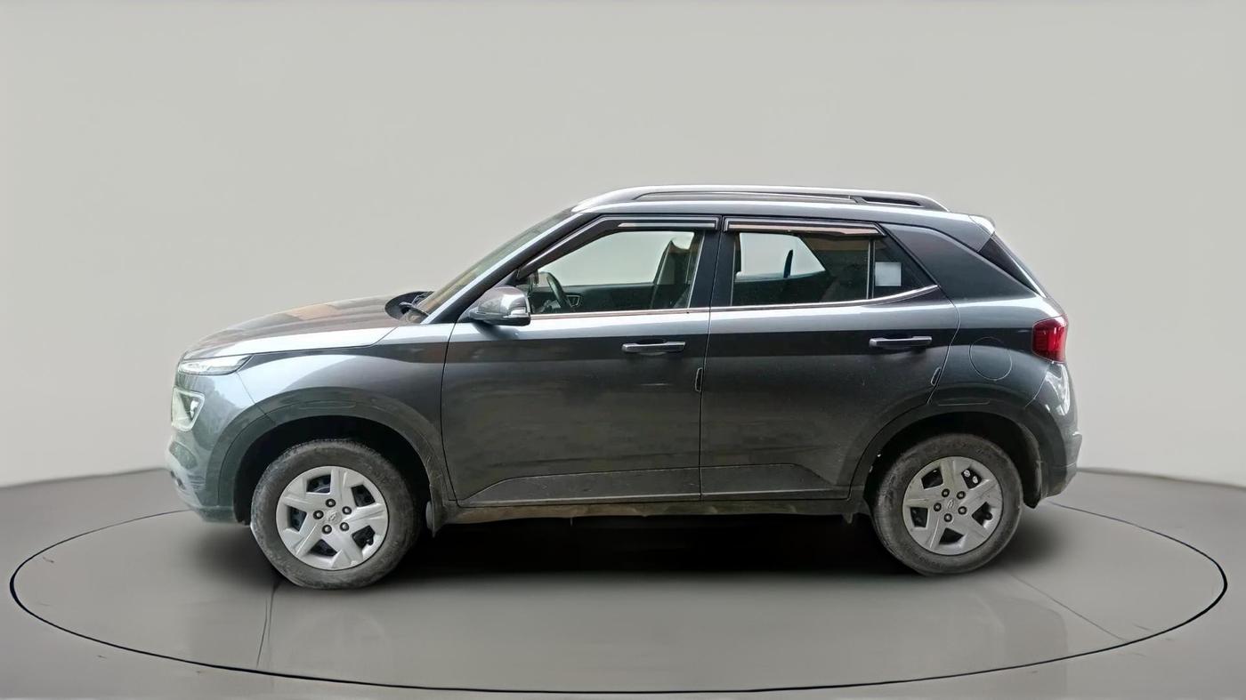 2021 Hyundai VENUE S+ 1.2, Petrol, Manual, 47,021 km, exterior
