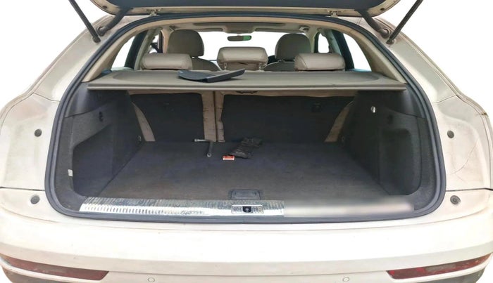 2016 Audi Q3 35 TDI Quattro, Diesel, Automatic, 84,680 km, exterior