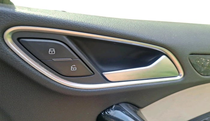 2016 Audi Q3 35 TDI Quattro, Diesel, Automatic, 84,680 km, interior