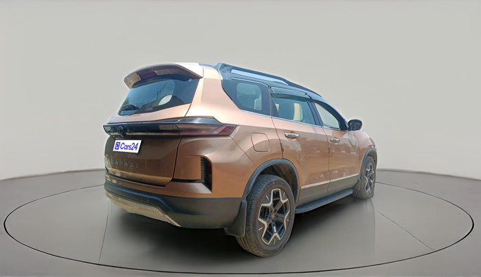 2024 Tata Safari ACCOMPLISHED PLUS 6 STR DUAL TONE AT, Diesel, Automatic, 10,912 km, exterior