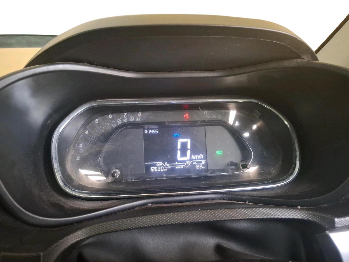 2023 Tata NEXON XM SUNROOF PETROL, Petrol, Manual, 12,630 km, interior