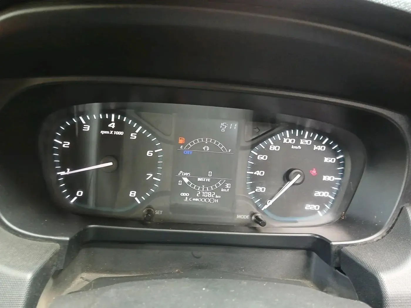 2022 Tata PUNCH ADVENTURE MT, Petrol, Manual, 27,082 km, interior