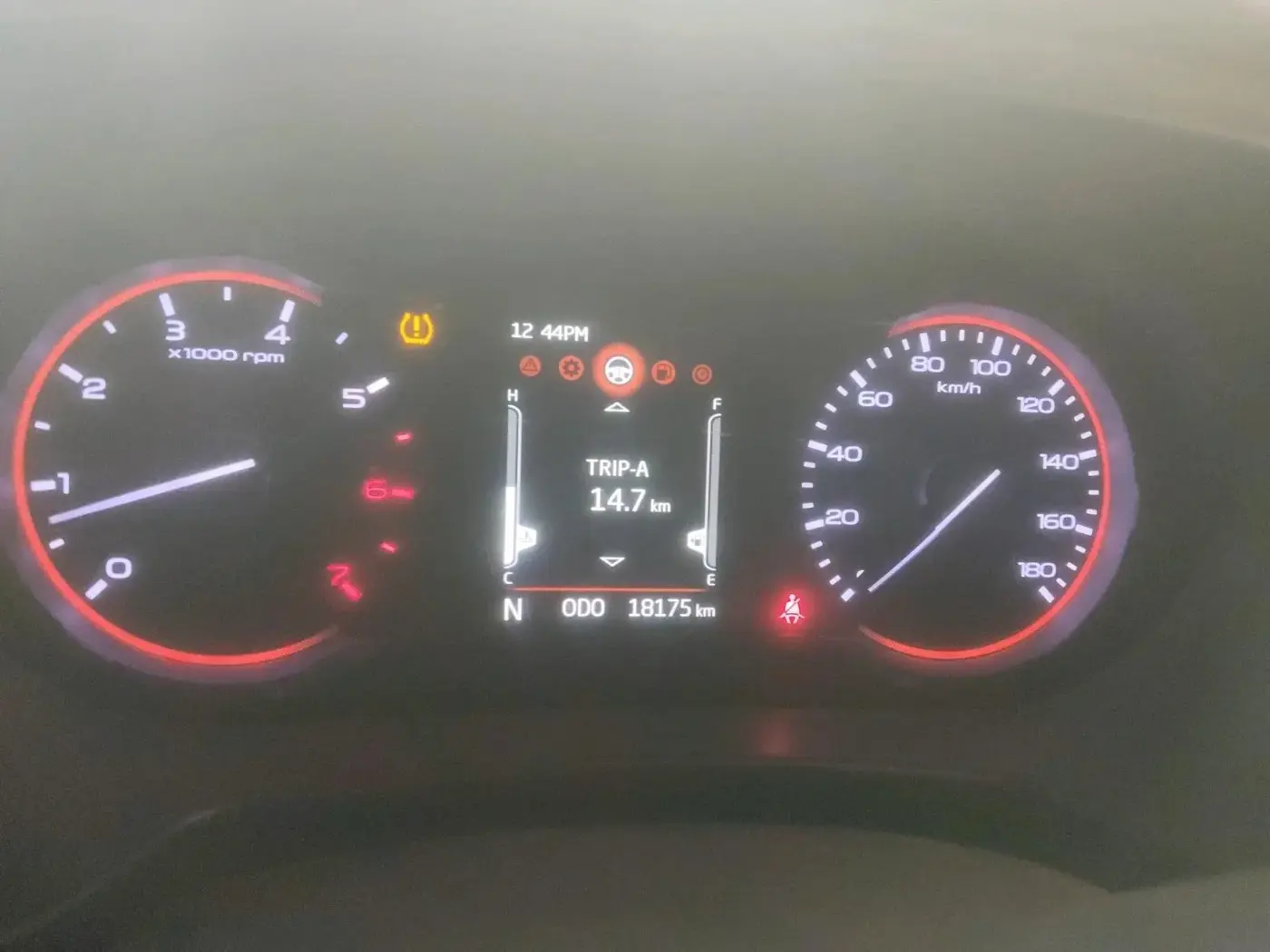 2022 Mahindra Thar LX  P 4WD AT CONVERTIBLE, Petrol, Automatic, 18,175 km, interior