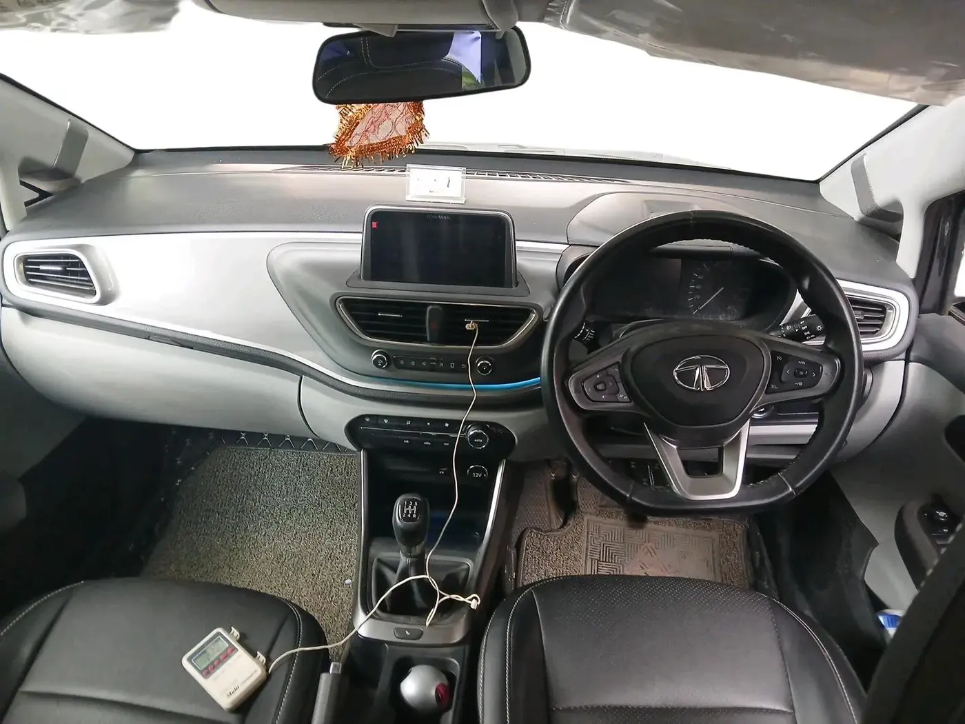 2021 Tata ALTROZ XZ PETROL, Petrol, Manual, 7,120 km, interior