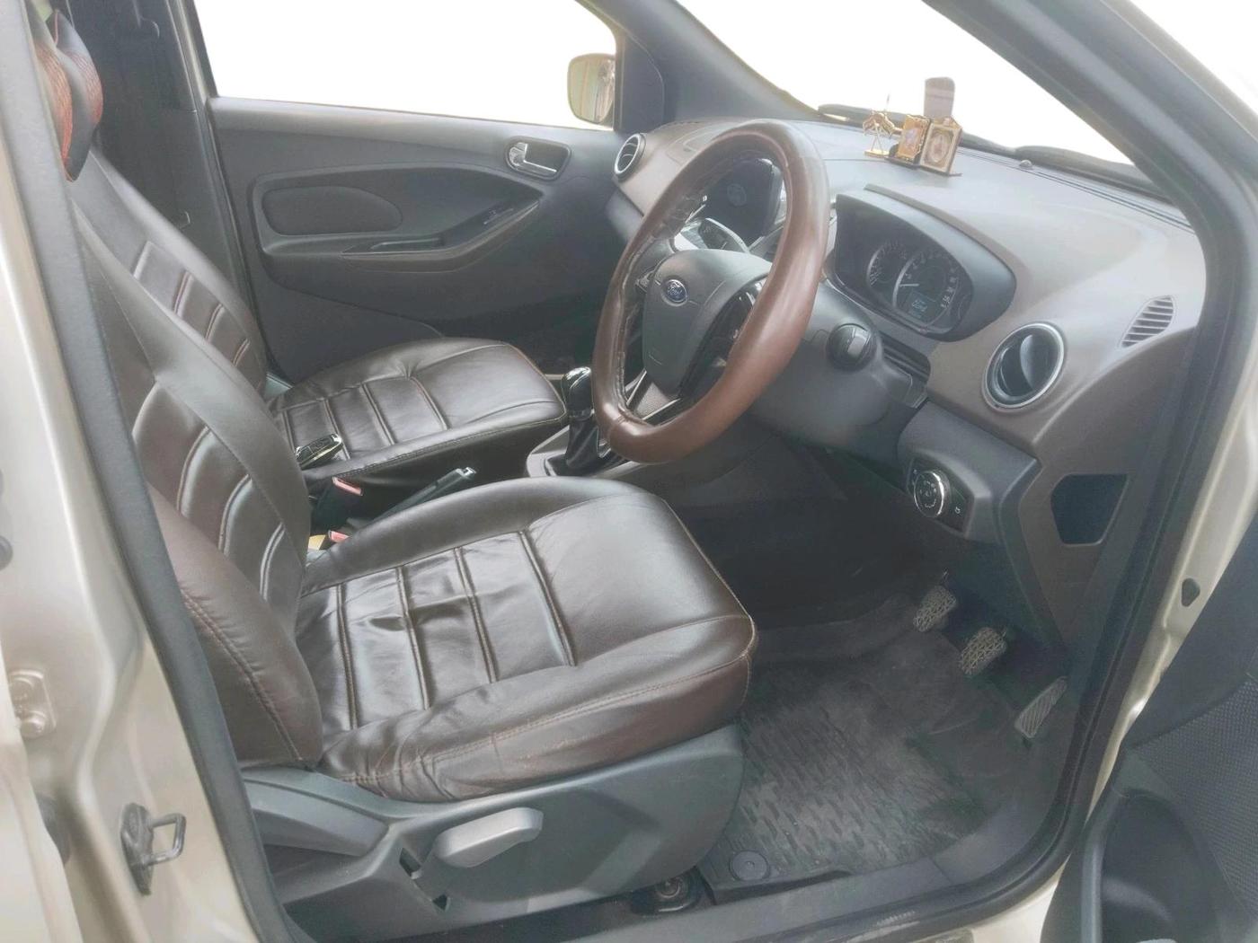 2018 Ford FREESTYLE TITANIUM PLUS 1.2 PETROL, Petrol, Manual, 57,836 km, interior