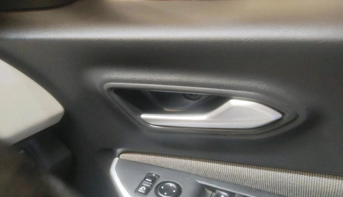 2021 Nissan MAGNITE XV MT, Petrol, Manual, 77,158 km, interior