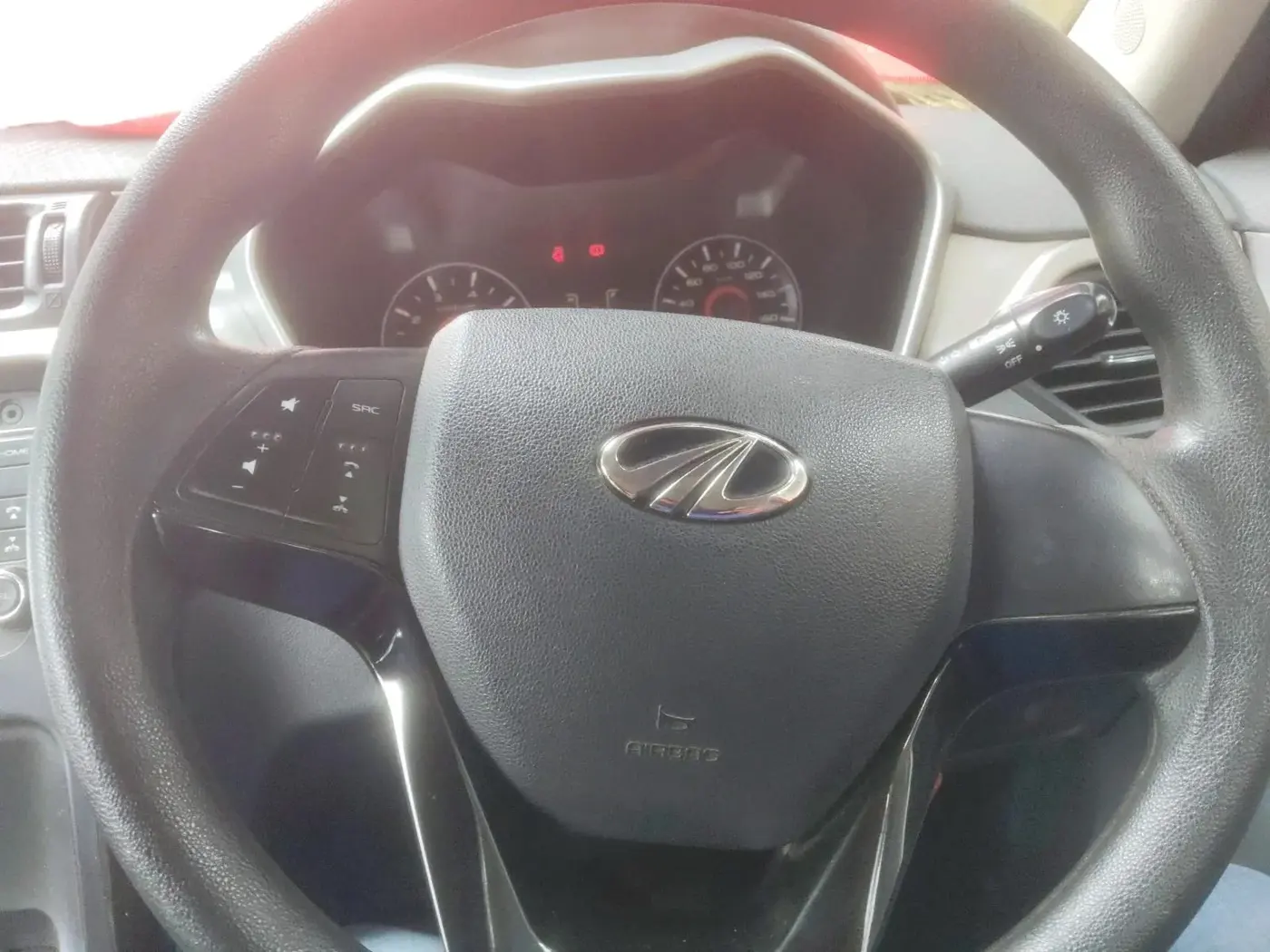 2018 Mahindra KUV 100 NXT K6+ P 6 STR, Petrol, Manual, 32,980 km, interior