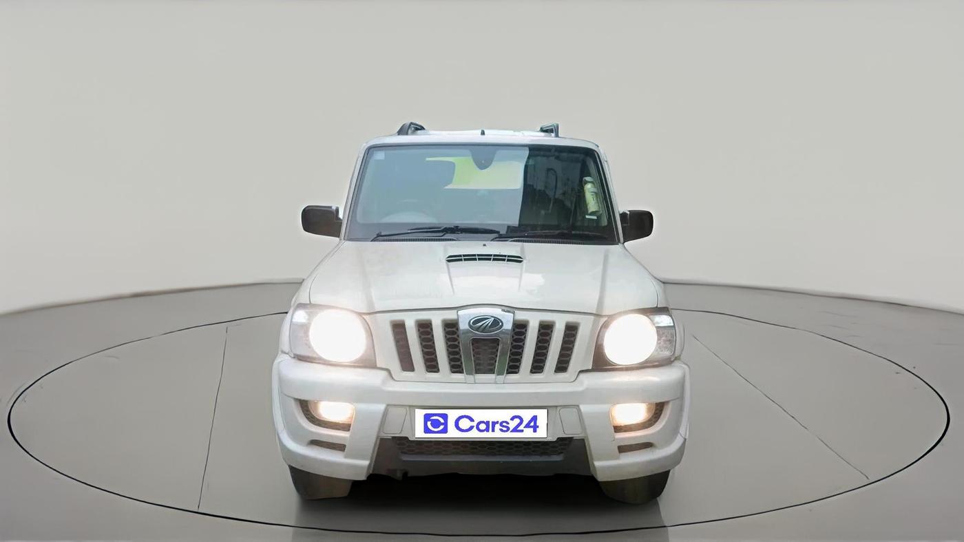 2011 Mahindra Scorpio VLX 2WD AIRBAG, Diesel, Manual, 1,92,900 km, exterior