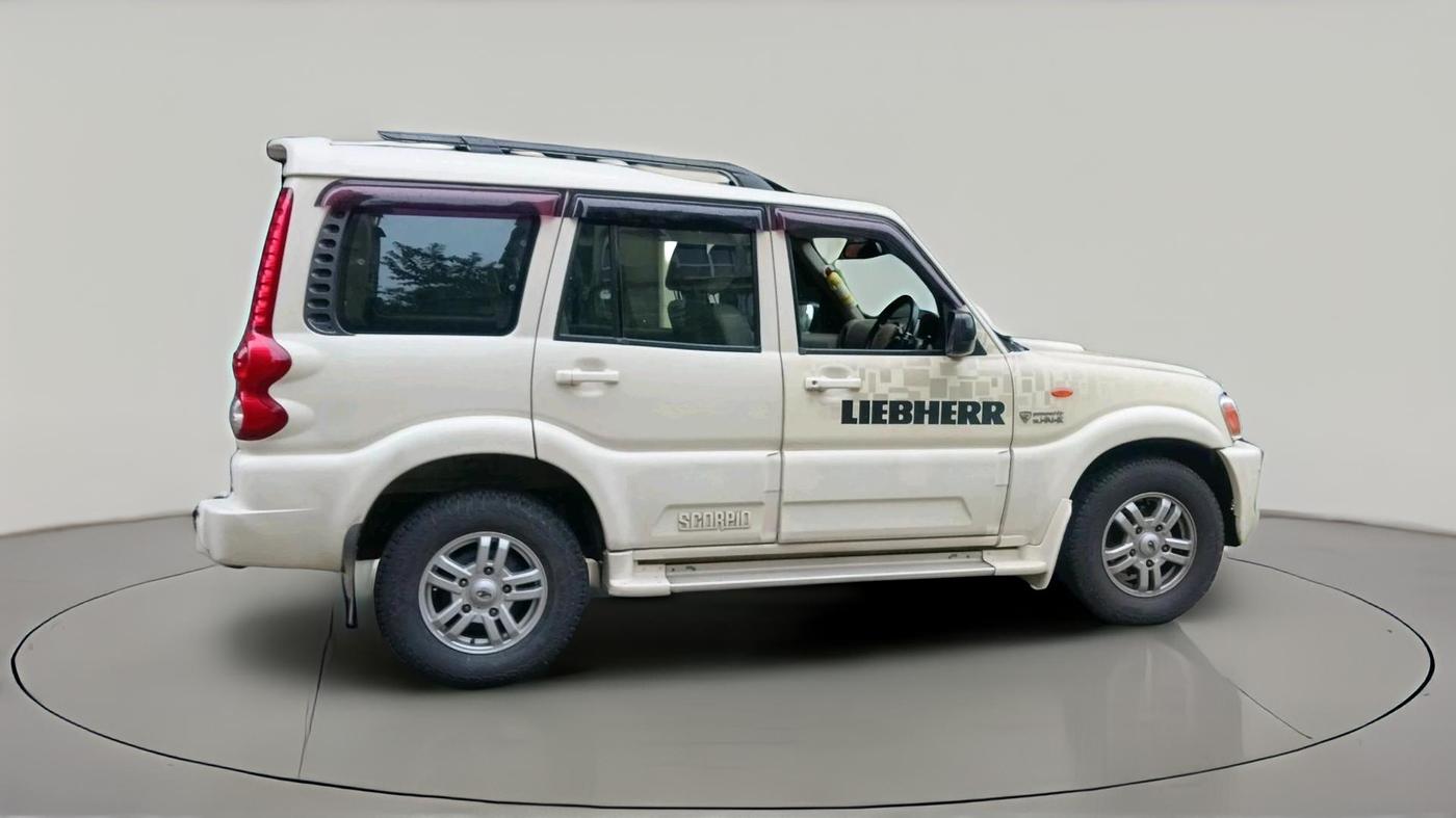 2011 Mahindra Scorpio VLX 2WD AIRBAG, Diesel, Manual, 1,92,900 km, exterior