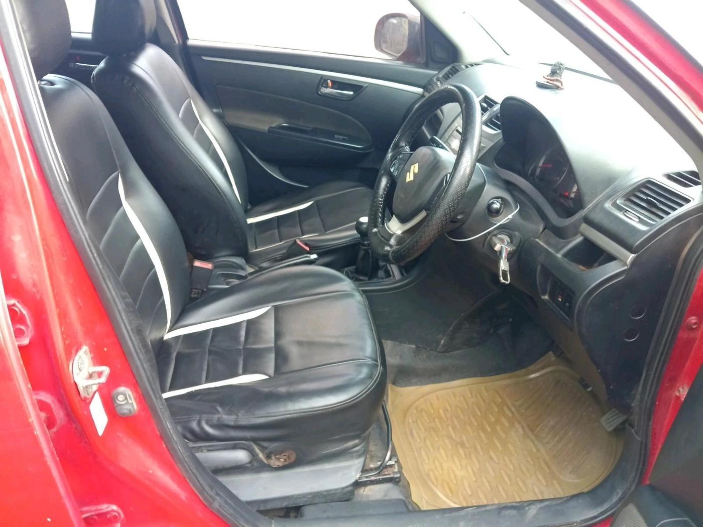 2012 Maruti Swift ZDI, Diesel, Manual, 1,30,203 km, interior