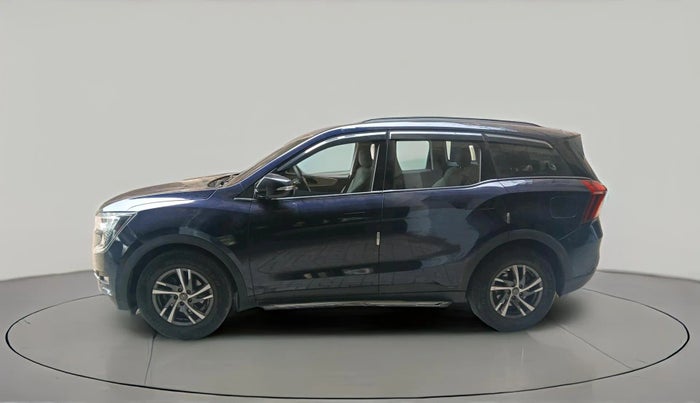 2022 Mahindra XUV700 AX 5 P MT 7 STR, Petrol, Manual, 28,499 km, exterior