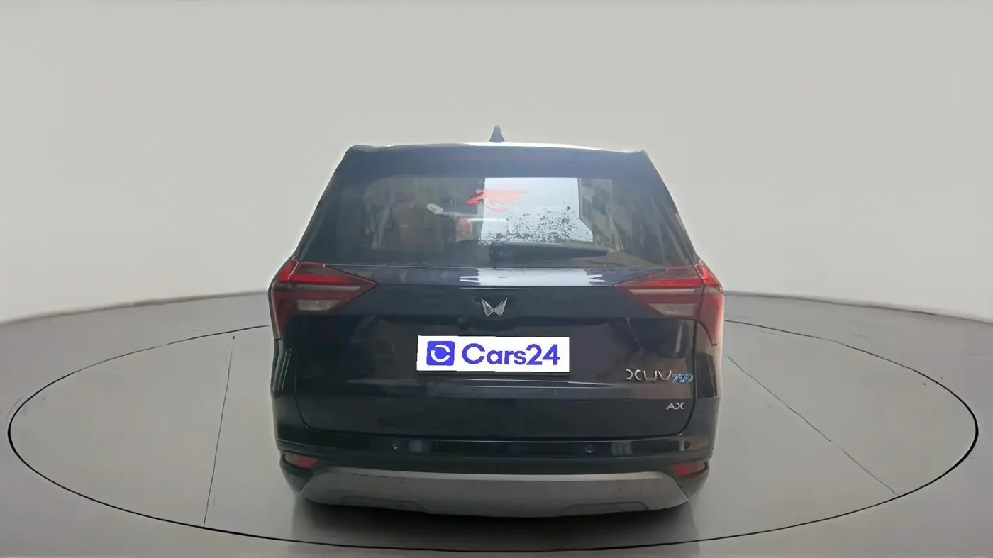 2022 Mahindra XUV700 AX 5 P MT 7 STR, Petrol, Manual, 28,499 km, exterior