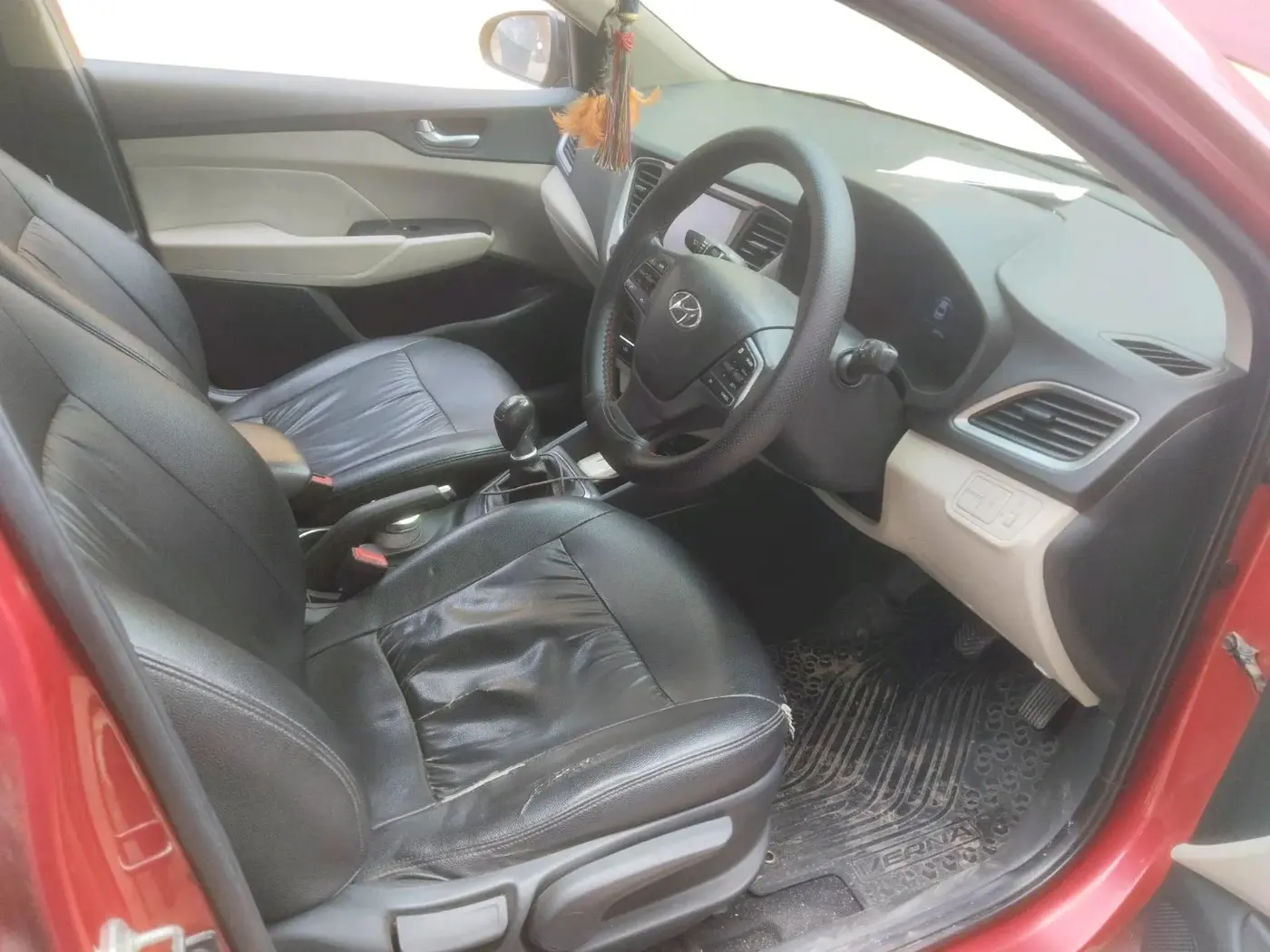 2019 Hyundai Verna 1.6 VTVT SX, Petrol, Manual, 54,594 km, interior