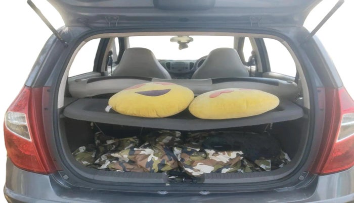 2015 Hyundai i10 SPORTZ 1.1, Petrol, Manual, 43,580 km, exterior