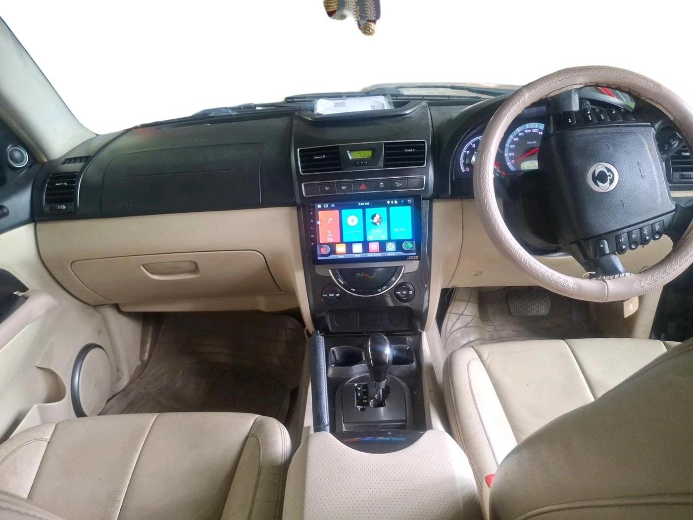 2014 Ssangyong Rexton RX7, Diesel, Automatic, 1,27,983 km, interior