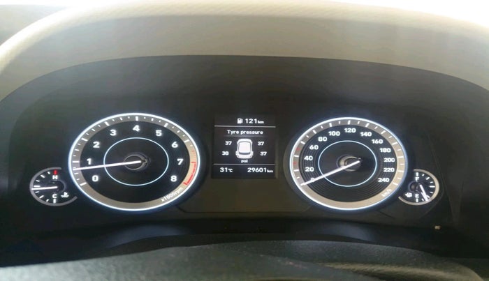 2023 Hyundai Creta SX 1.5 PETROL, Petrol, Manual, 29,601 km, interior