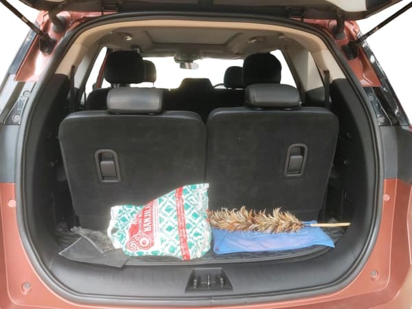 Used 2024 Mahindra XUV700 AX 7 LUXURY P AT 7 STR Automatic | Cars24