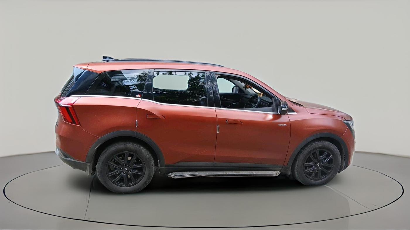 2024 Mahindra XUV700 AX 7 LUXURY D AT 7 STR, Diesel, Automatic, 82,330 km, exterior