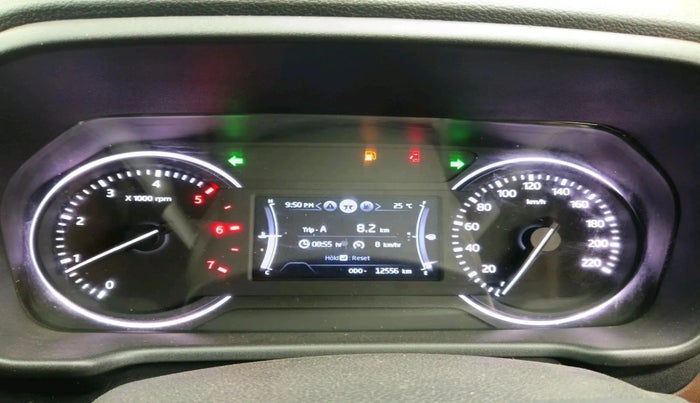 2024 Mahindra SCORPIO-N Z4 DIESEL MT 2WD 7 STR, Diesel, Manual, 12,556 km, interior