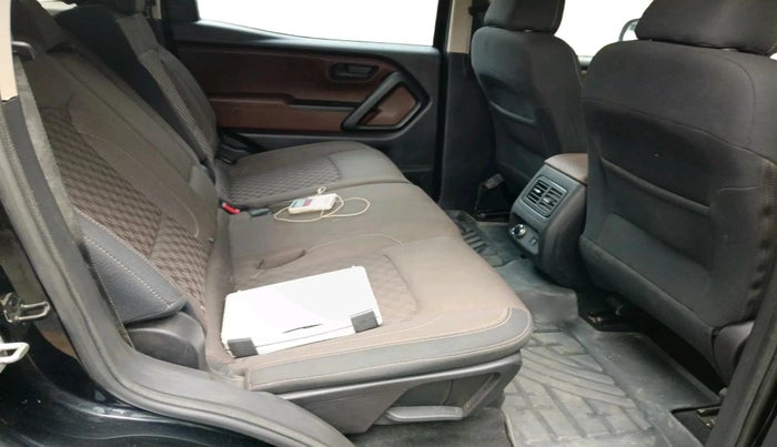 2024 Mahindra SCORPIO-N Z4 DIESEL MT 2WD 7 STR, Diesel, Manual, 12,556 km, interior