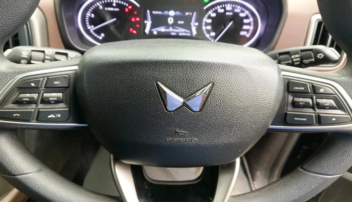 2024 Mahindra SCORPIO-N Z4 DIESEL MT 2WD 7 STR, Diesel, Manual, 12,556 km, interior