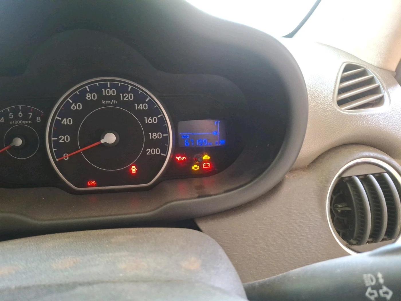 2011 Hyundai i10 SPORTZ 1.2, Petrol, Manual, 67,199 km, interior