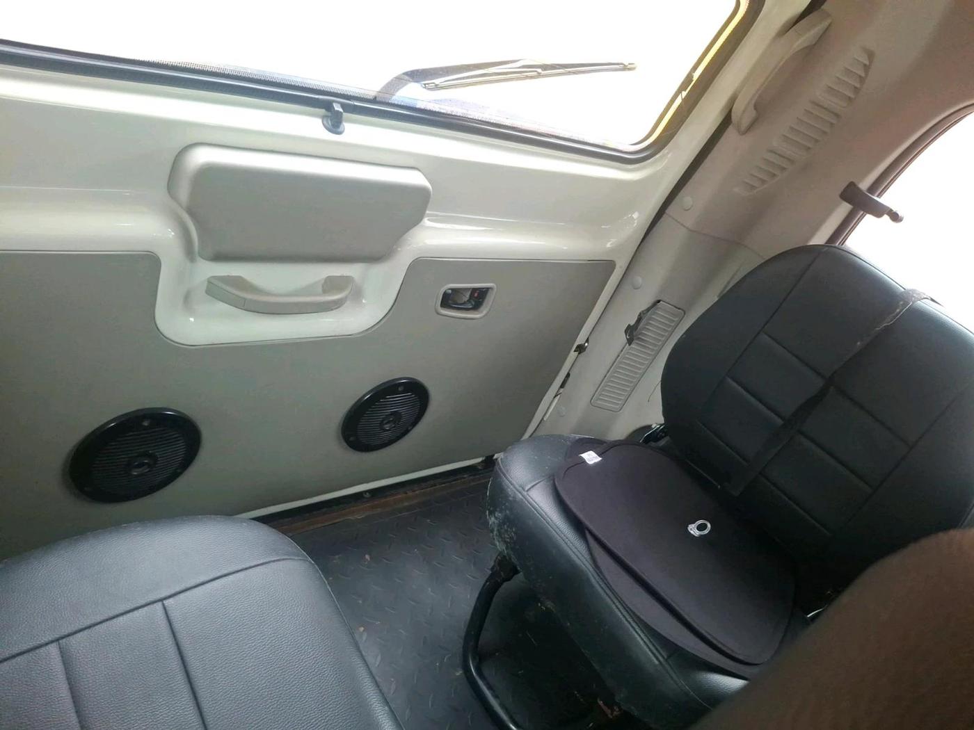 2016 Mahindra Scorpio S10, Diesel, Manual, 70,391 km, interior
