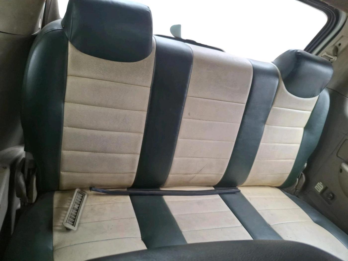 2011 Mahindra Xylo E4, Diesel, Manual, 2,30,120 km, interior
