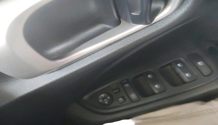 2021 Hyundai VENUE S+ 1.2, Petrol, Manual, 33,991 km, interior