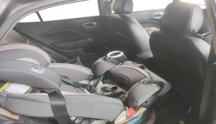 2021 Hyundai VENUE S+ 1.2, Petrol, Manual, 33,991 km, interior