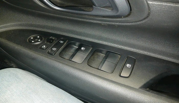 2021 Hyundai NEW I20 SPORTZ 1.2 MT, Petrol, Manual, 9,093 km, interior