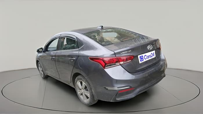 2018 Hyundai Verna 1.6 VTVT SX, Petrol, Manual, 51,395 km, exterior