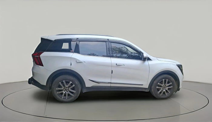 2023 Mahindra XUV700 AX 7 LUXURY D MT 7 STR, Diesel, Manual, 81,147 km, exterior