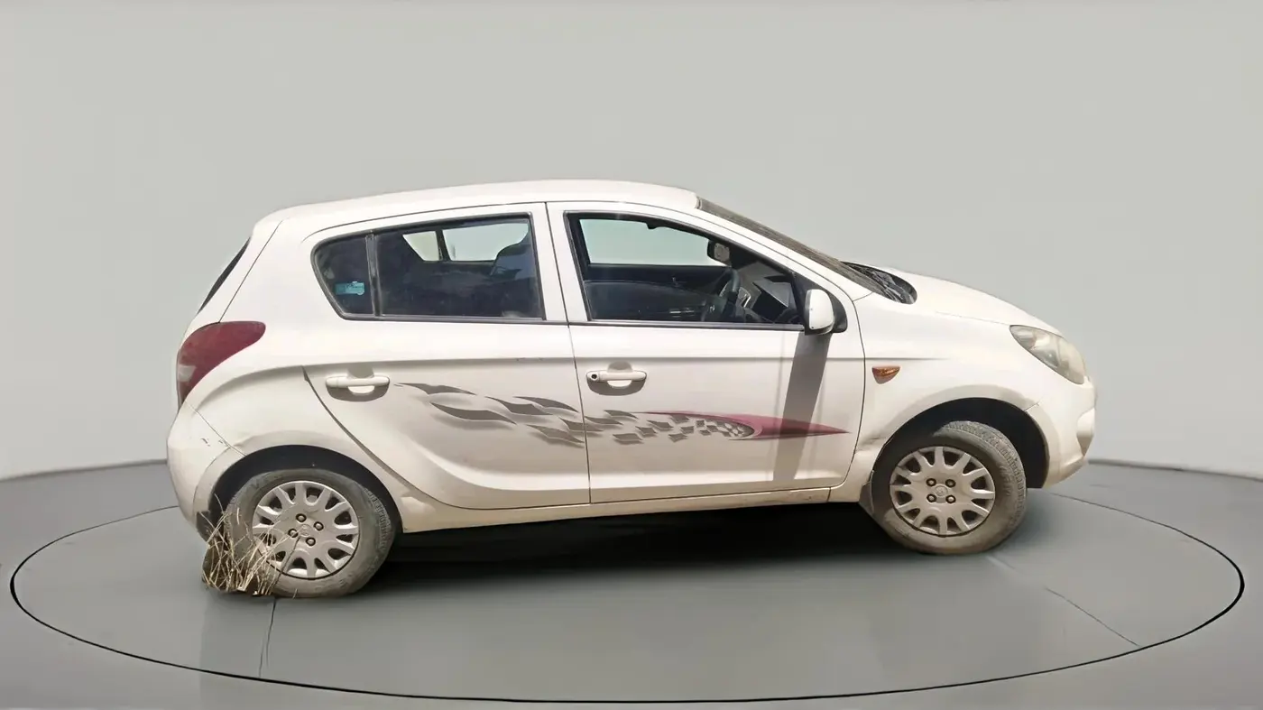 2011 Hyundai i20 MAGNA 1.2, Petrol, Manual, 96,545 km, exterior