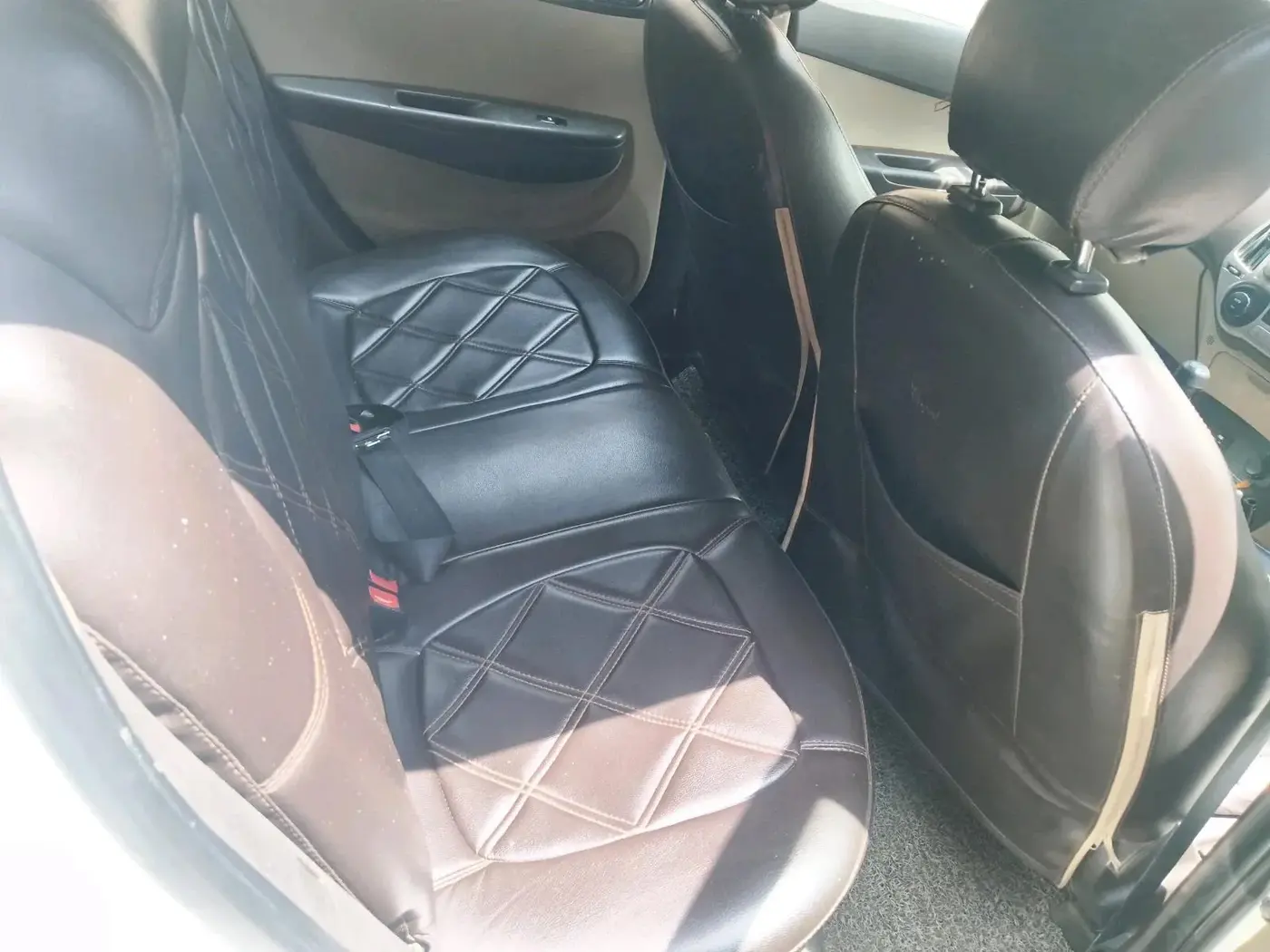 2011 Hyundai i20 MAGNA 1.2, Petrol, Manual, 96,545 km, interior