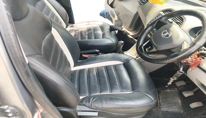 2018 Tata Tiago XM PETROL, Petrol, Manual, 1,01,190 km, interior