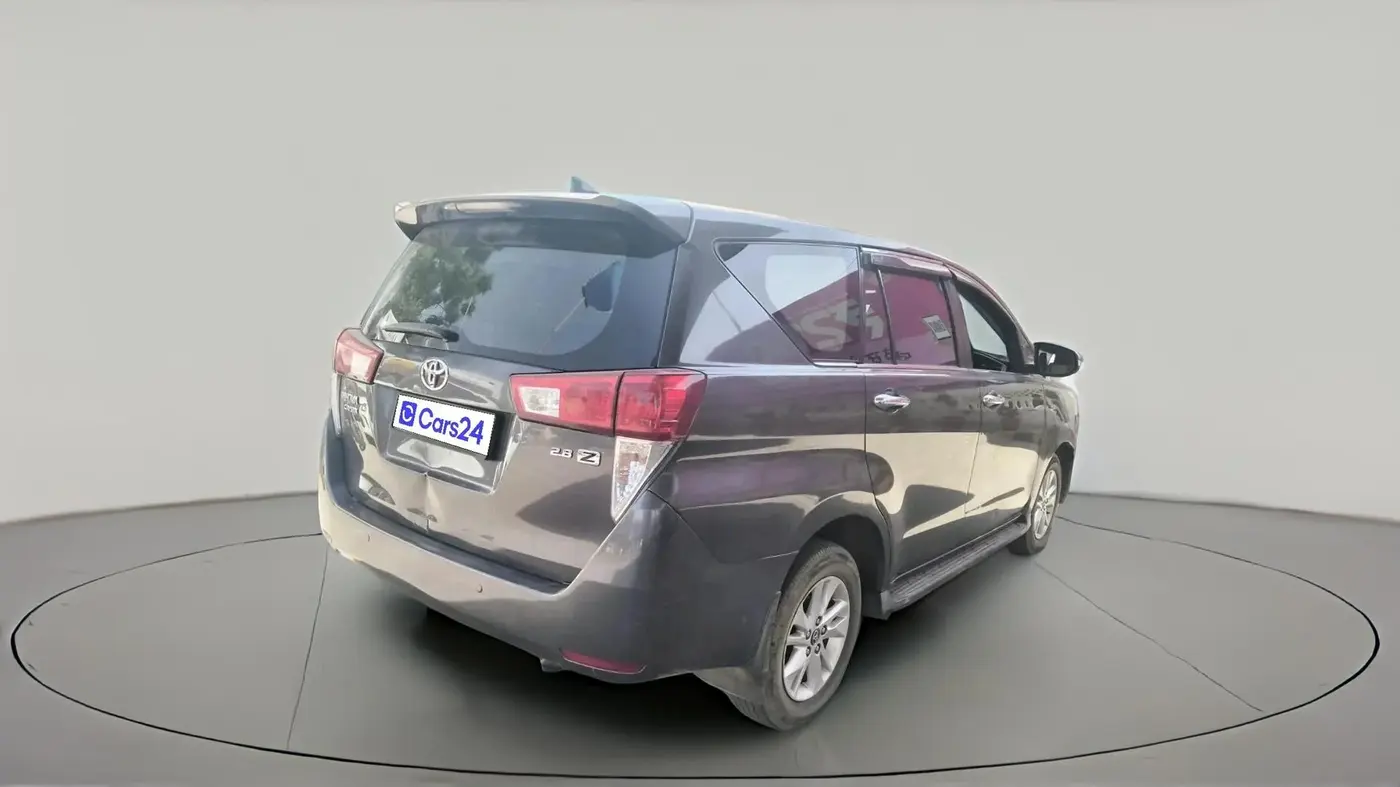 2017 Toyota Innova Crysta 2.8 ZX AT 7 STR, Diesel, Automatic, 1,83,352 km, exterior