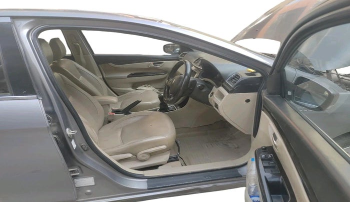 2016 Maruti Ciaz ZDI+ SHVS, Diesel, Manual, 1,62,761 km, interior