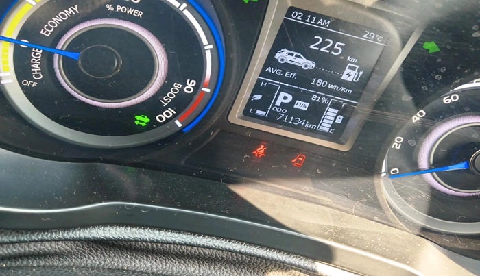 2023 Mahindra XUV400 EL 7.2 KW, Electric, Automatic, 71,134 km, interior