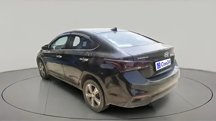 2018 Hyundai Verna 1.6 SX (O) CRDI MT, Diesel, Manual, 97,743 km, exterior