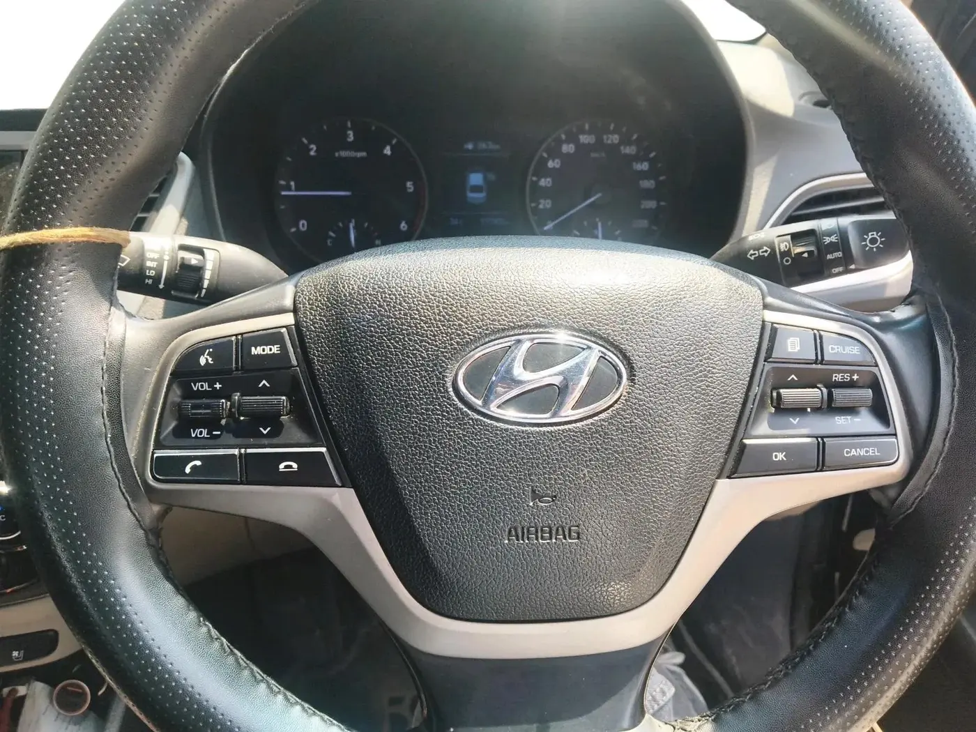 2018 Hyundai Verna 1.6 SX (O) CRDI MT, Diesel, Manual, 97,743 km, interior
