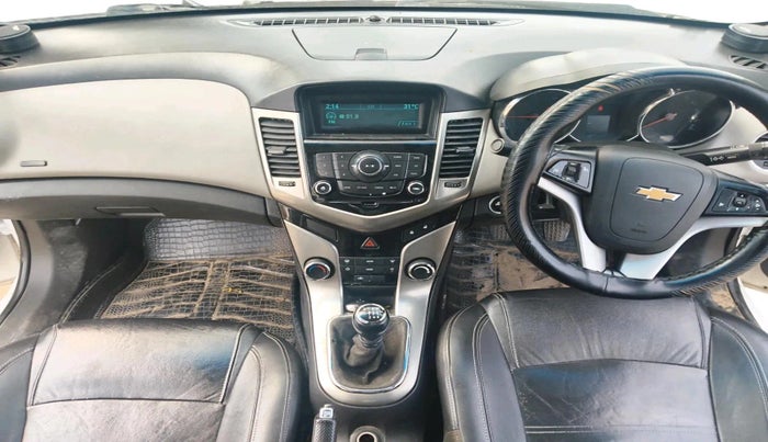 2015 Chevrolet Cruze LT, Diesel, Manual, 1,27,025 km, interior