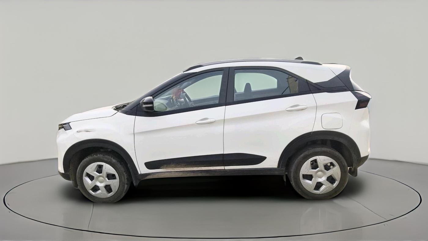 2025 Tata NEXON Pure Plus (S) 1.5 Diesel 6MT, Diesel, Manual, 17,758 km, exterior