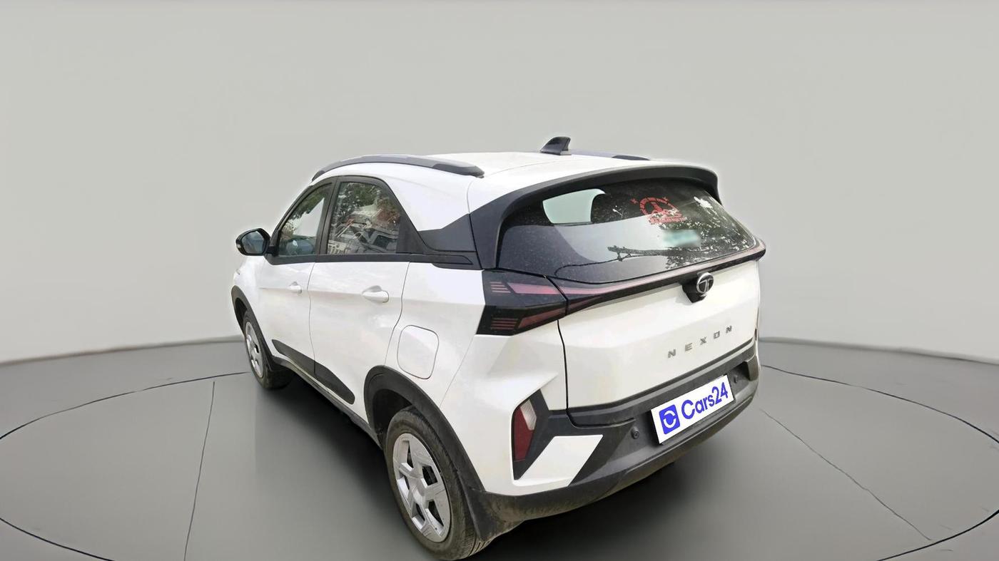 2025 Tata NEXON Pure Plus (S) 1.5 Diesel 6MT, Diesel, Manual, 17,758 km, exterior