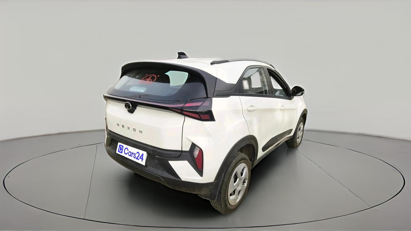 2025 Tata NEXON Pure Plus (S) 1.5 Diesel 6MT, Diesel, Manual, 17,758 km, exterior