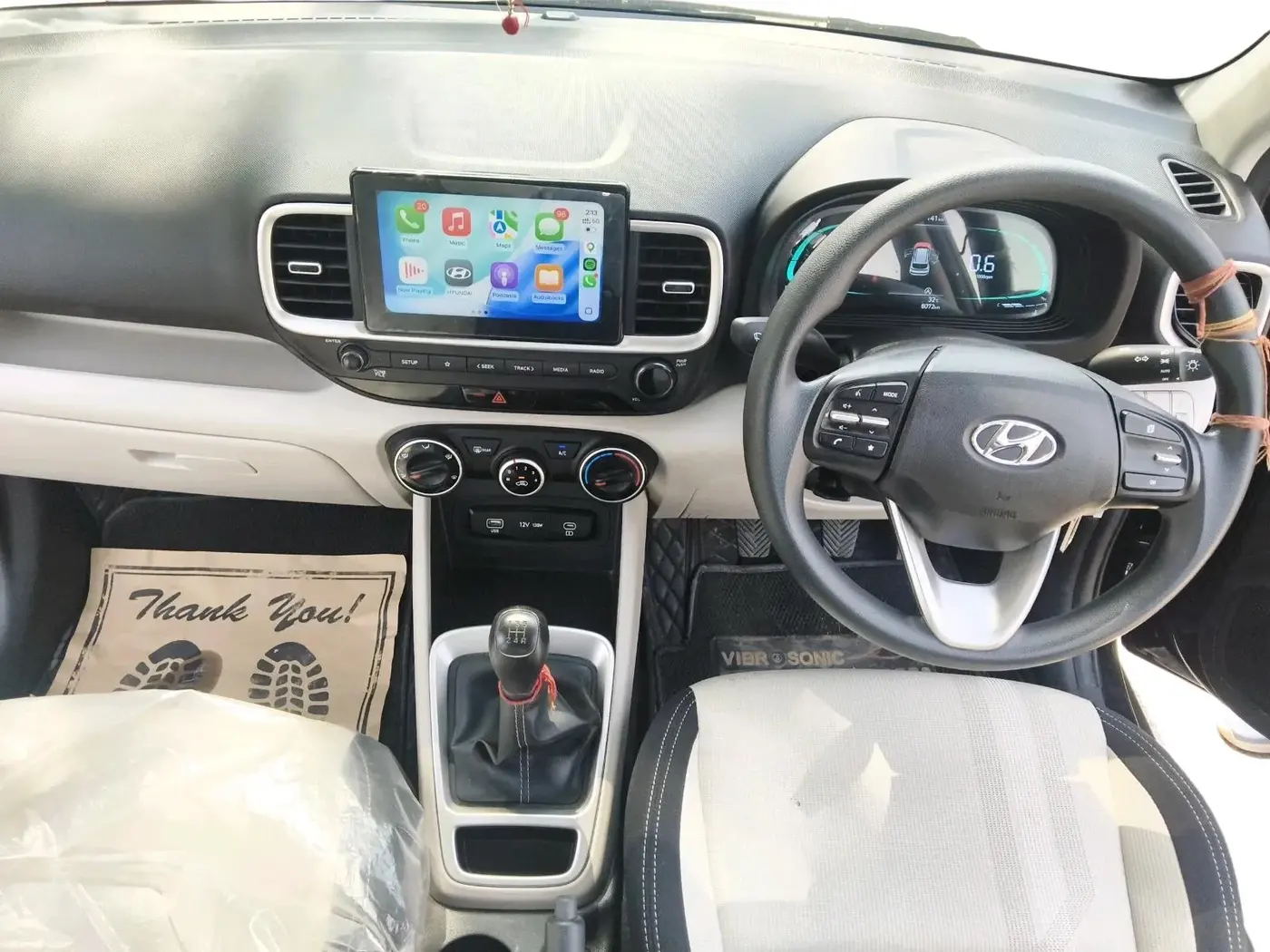 2025 Hyundai VENUE S (O) Plus 1.2 Petrol , Petrol, Manual, 8,072 km, interior