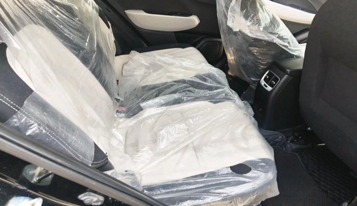 2025 Hyundai VENUE S (O) Plus 1.2 Petrol , Petrol, Manual, 8,072 km, interior