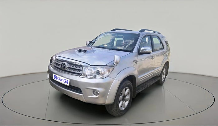 2011 Toyota Fortuner 3.0 4X4 MT, Diesel, Manual, 1,64,563 km, exterior