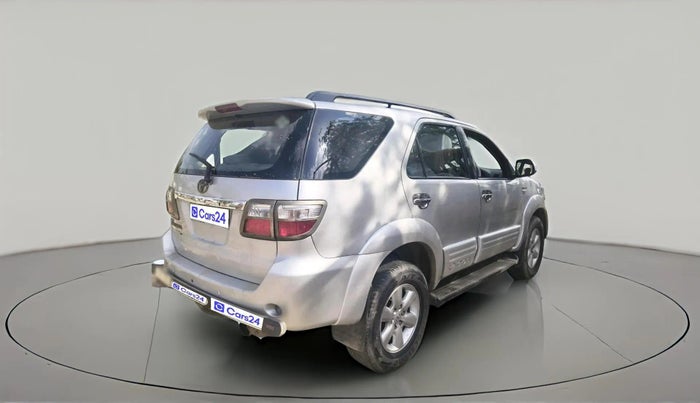 2011 Toyota Fortuner 3.0 4X4 MT, Diesel, Manual, 1,64,563 km, exterior